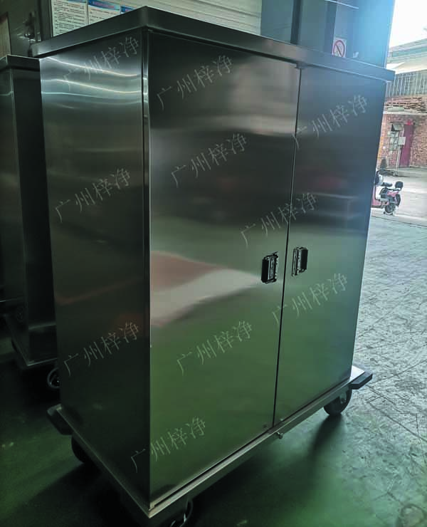 一次性物品電動(dòng)轉(zhuǎn)運(yùn)車采用304拉絲不銹鋼板面板厚度：≥1.2mm,表面作拉絲亞光處理。